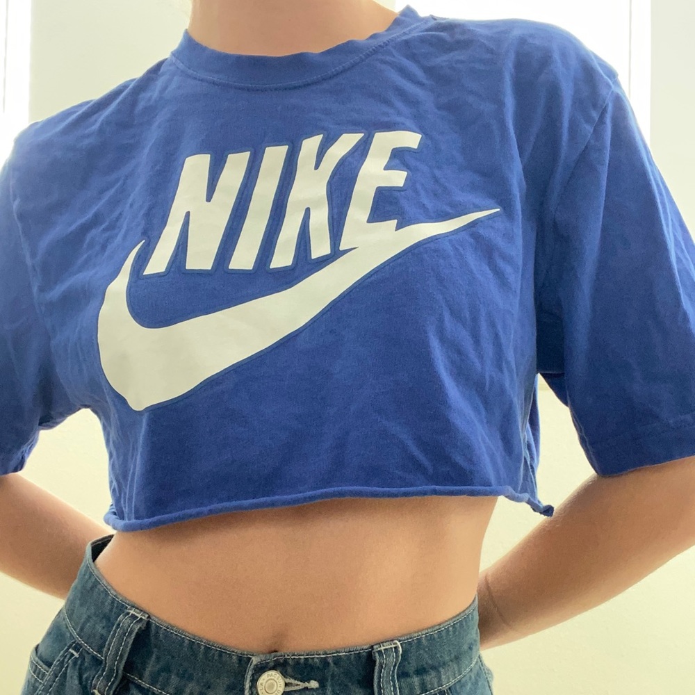 blue Nike crop shirt